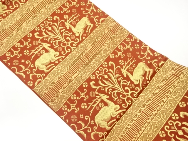 向かい鹿に唐草・横段模様織出し袋帯